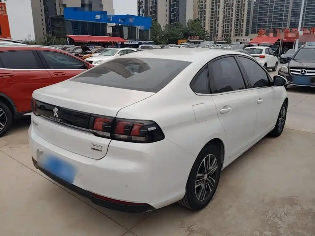 Peugeot 308 — миниатюра 7