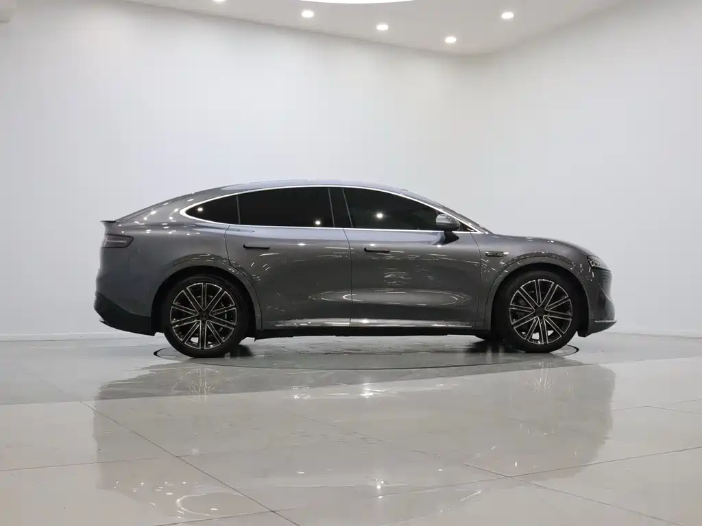 Luxeed R7 2024 802km Max
