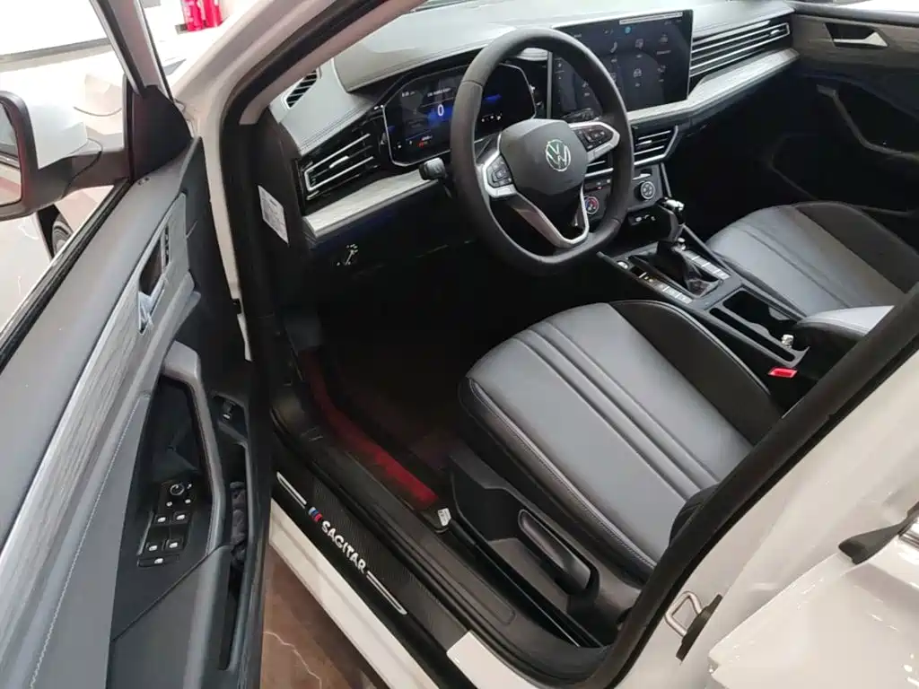 Volkswagen Sagitar — миниатюра 16