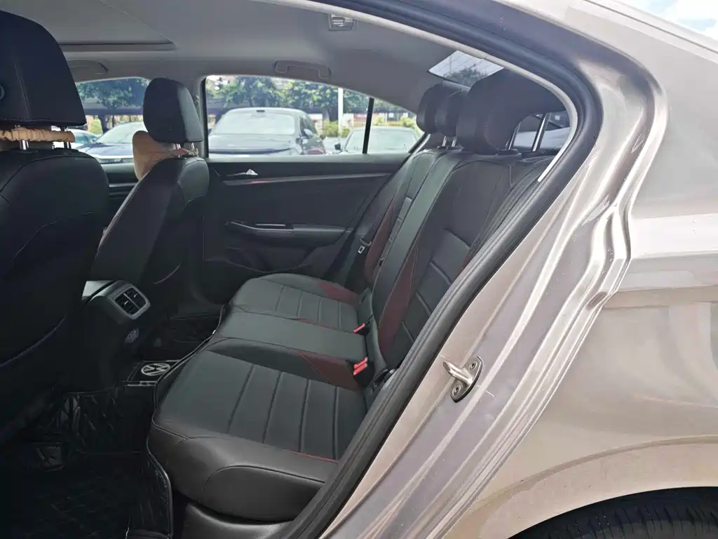 Volkswagen Bora 2019 280TSI DSG Elite VI