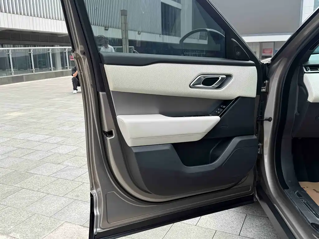 Land Rover Range Rover Velar 2021 P250