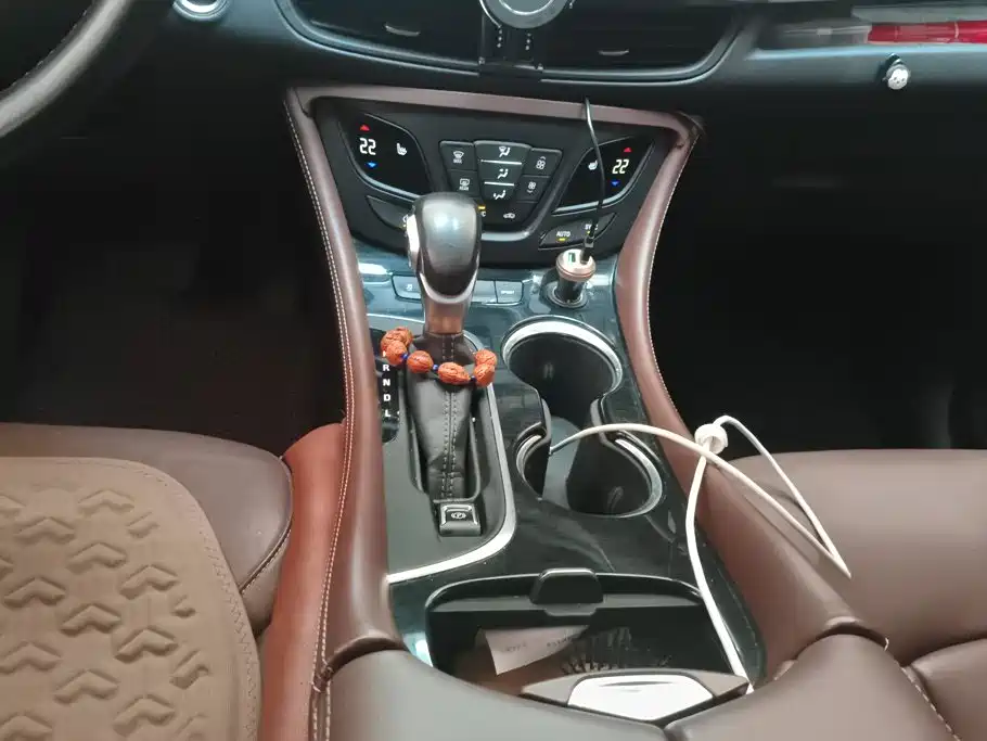 Buick Envision Plus — миниатюра 16