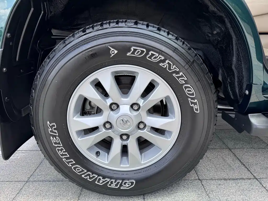 Toyota Land Cruiser — миниатюра 17