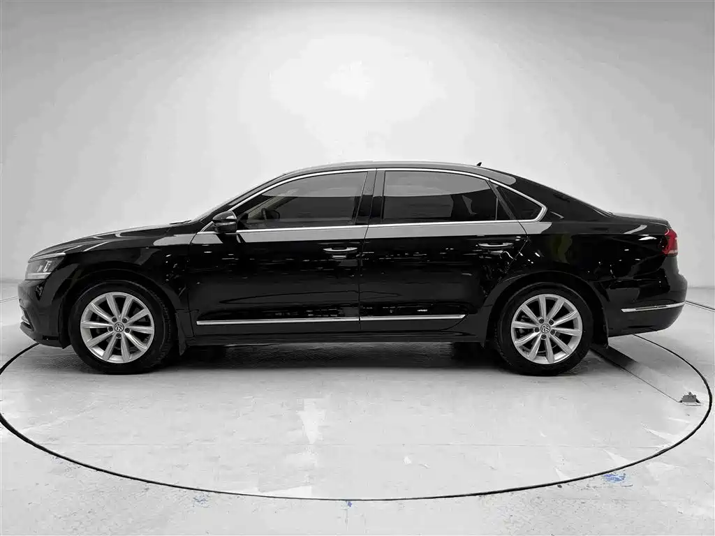 Volkswagen Passat — миниатюра 16