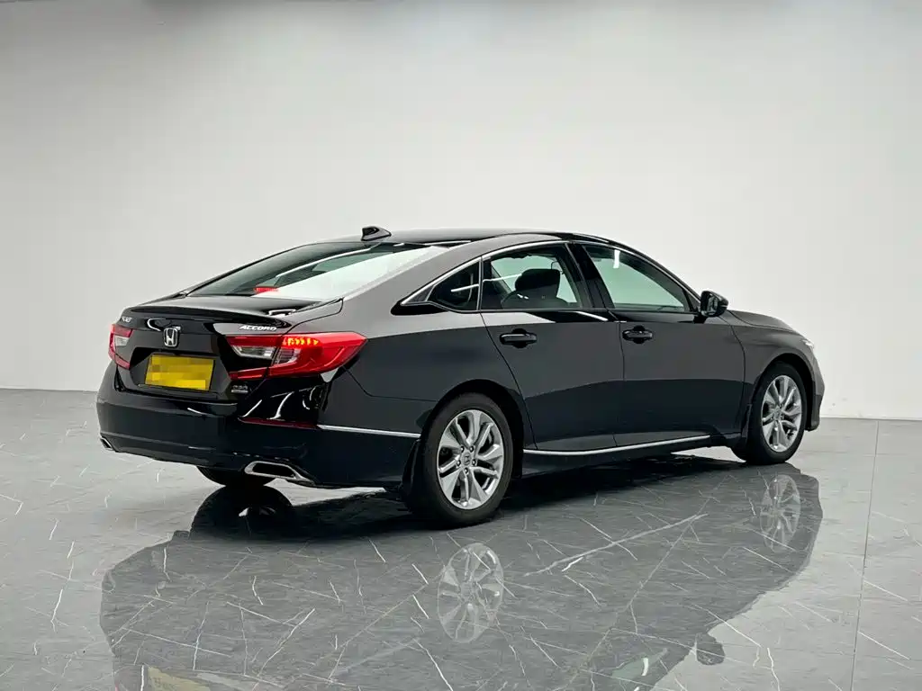 Honda Accord — миниатюра 6