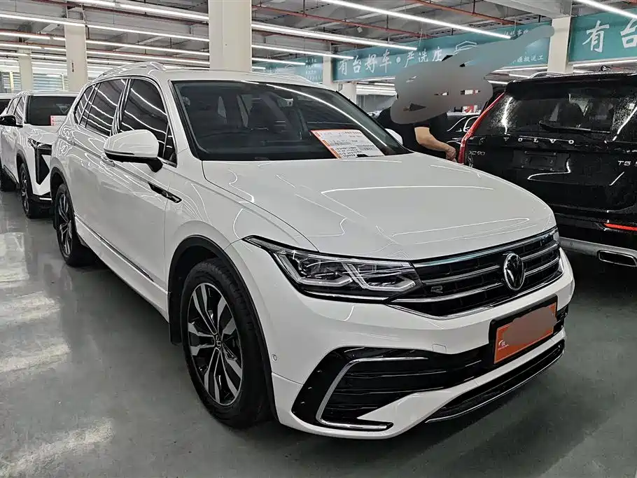 Купить Volkswagen Tiguan L