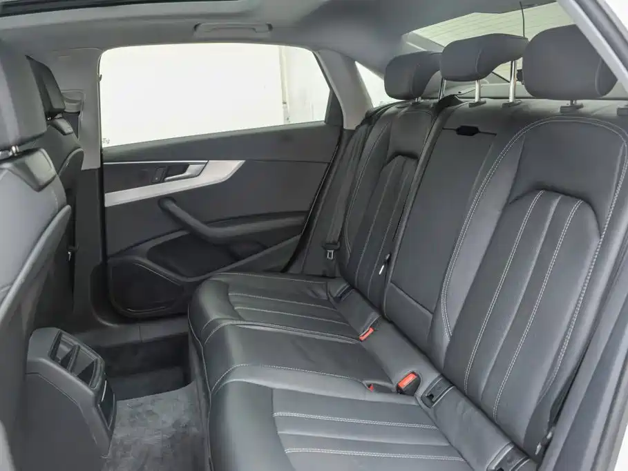 Audi A4L — миниатюра 14