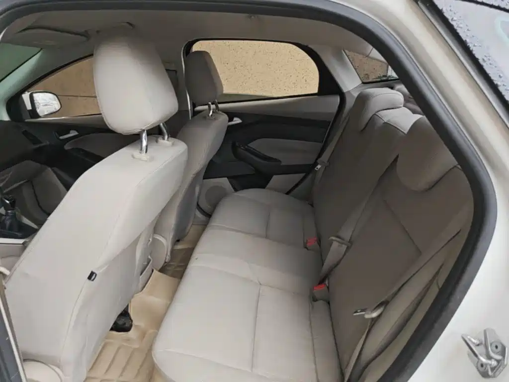 Ford Focus — миниатюра 17