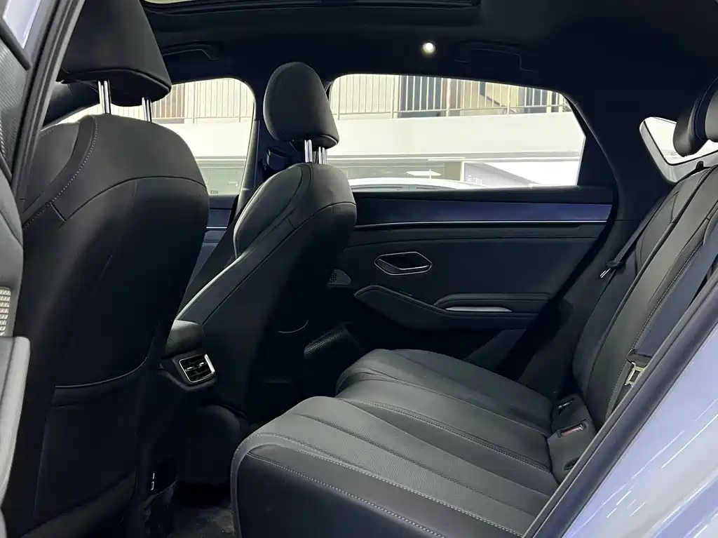 BYD Qin L — миниатюра 8