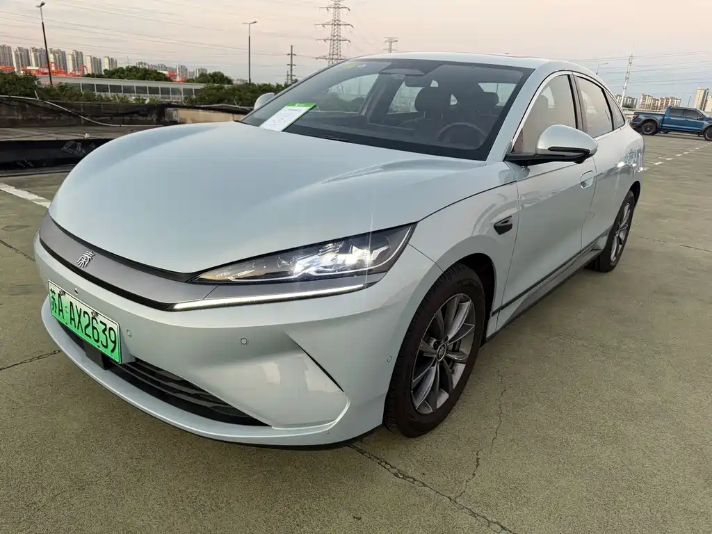 BYD Qin L