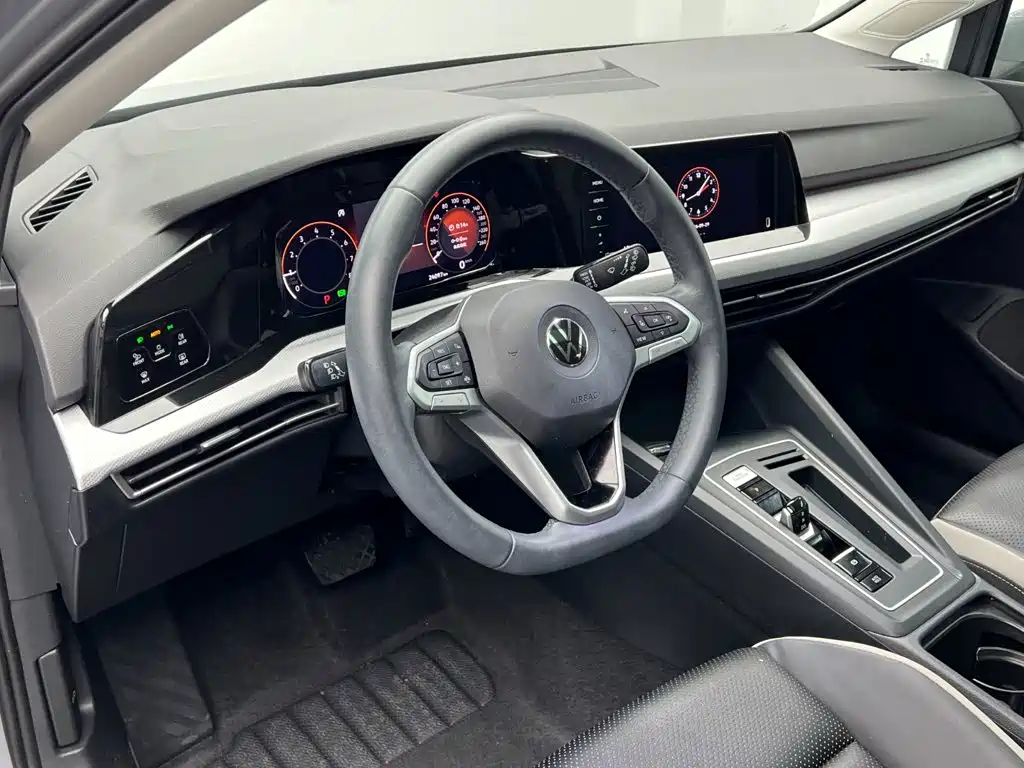 Volkswagen Golf — миниатюра 13