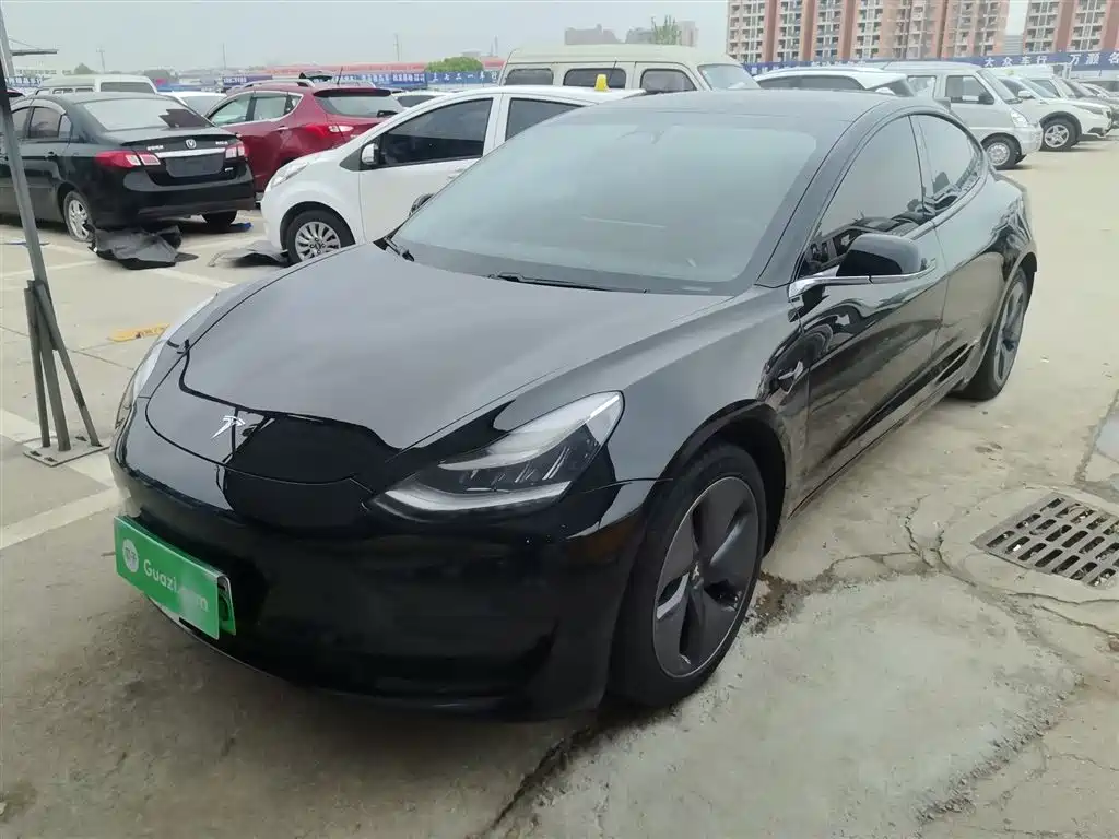 Tesla Model 3 2020