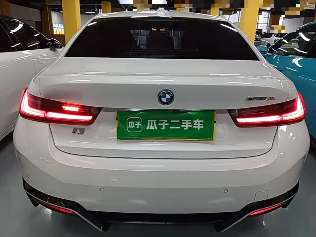 BMW i3 — миниатюра 6