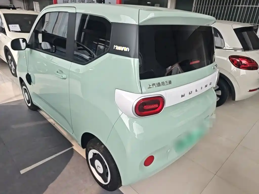 Wuling MINIEV — миниатюра 5