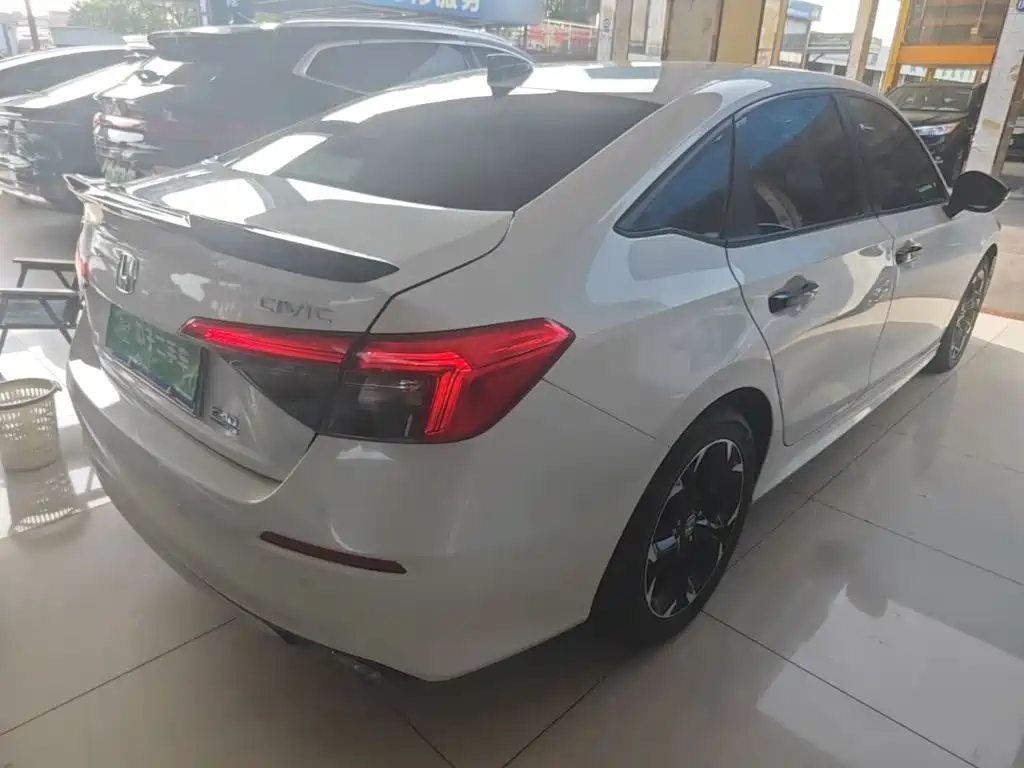 Honda Civic — миниатюра 7