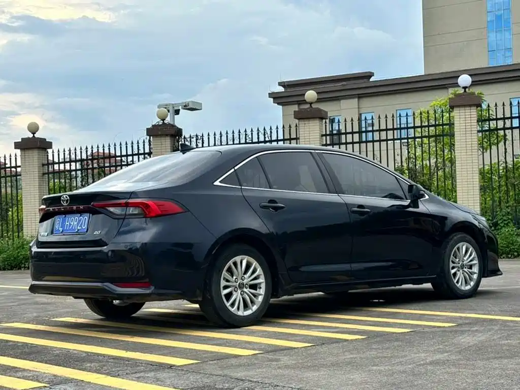 Toyota Allion — миниатюра 4