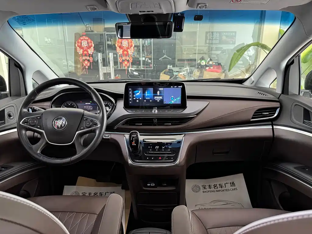 Buick GL8 — миниатюра 9