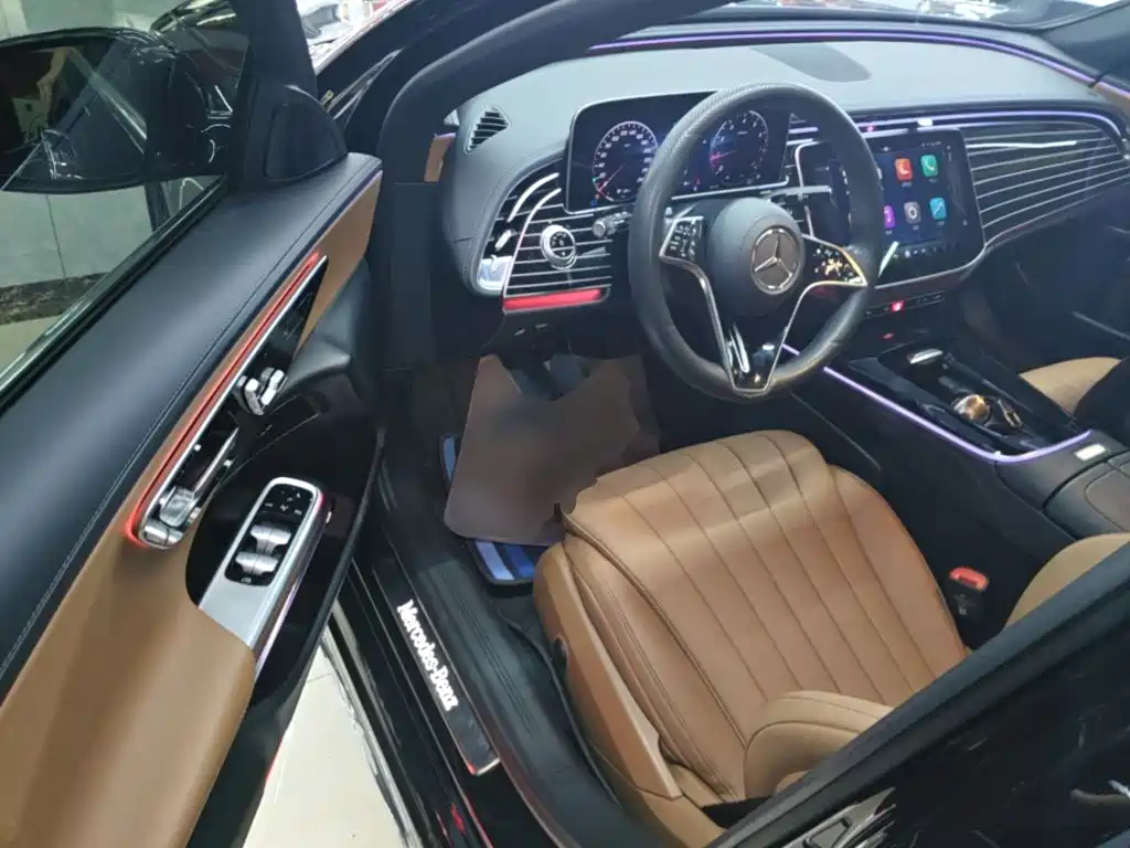 Mercedes-Benz E-Class — миниатюра 16