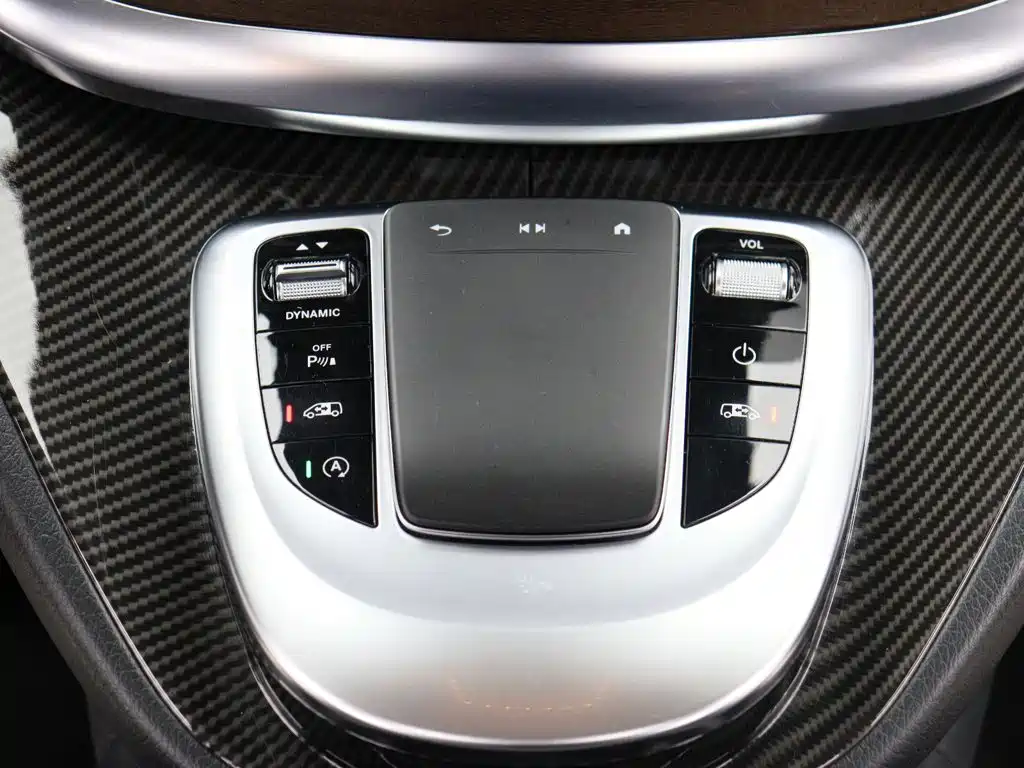 Mercedes-Benz V-Class — миниатюра 22