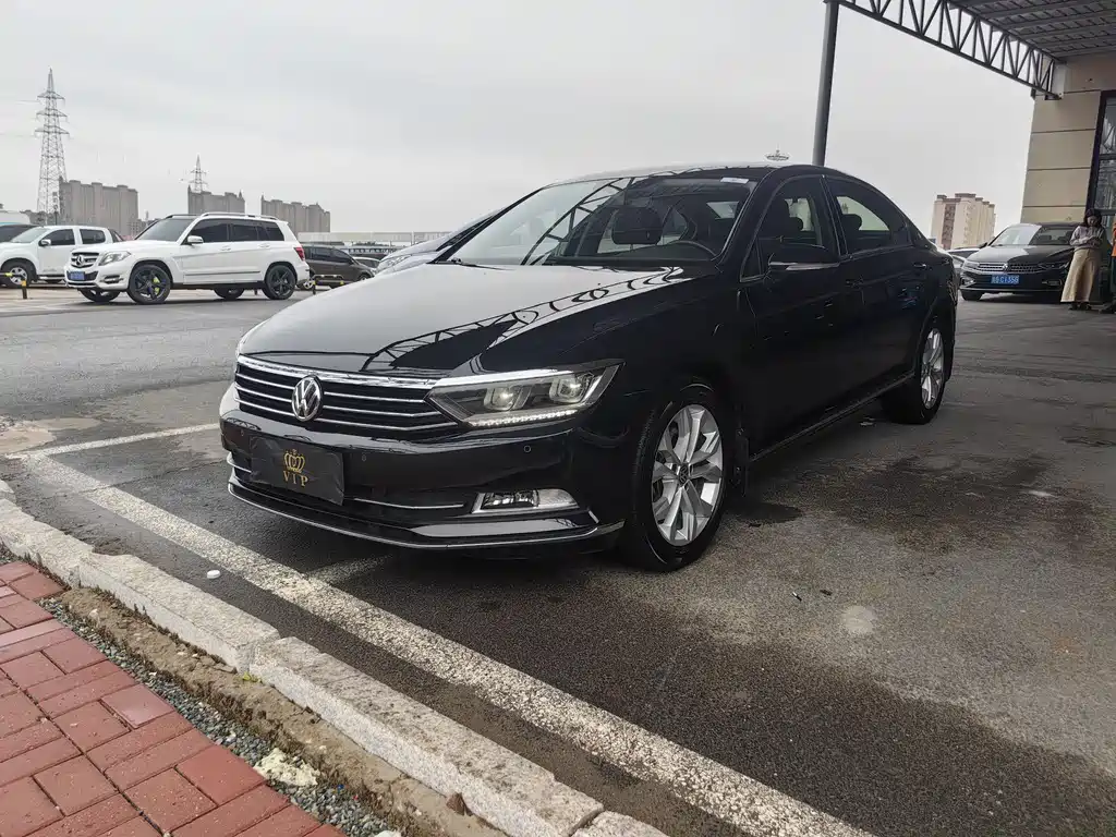 Купить Volkswagen Magotan