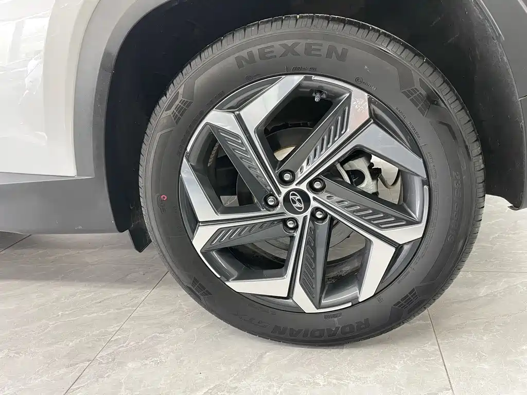 Hyundai Tucson — миниатюра 21