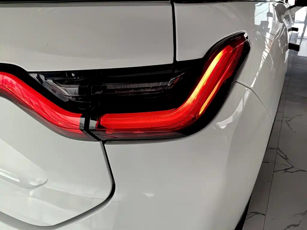 NIO ES6 — миниатюра 24