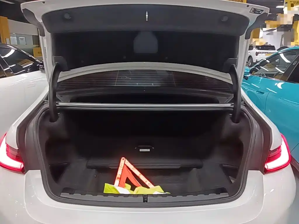BMW i3 — миниатюра 19