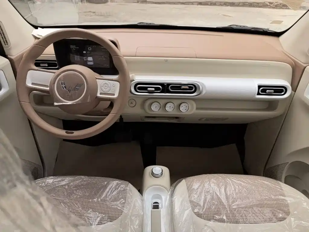 Wuling MINIEV — миниатюра 10