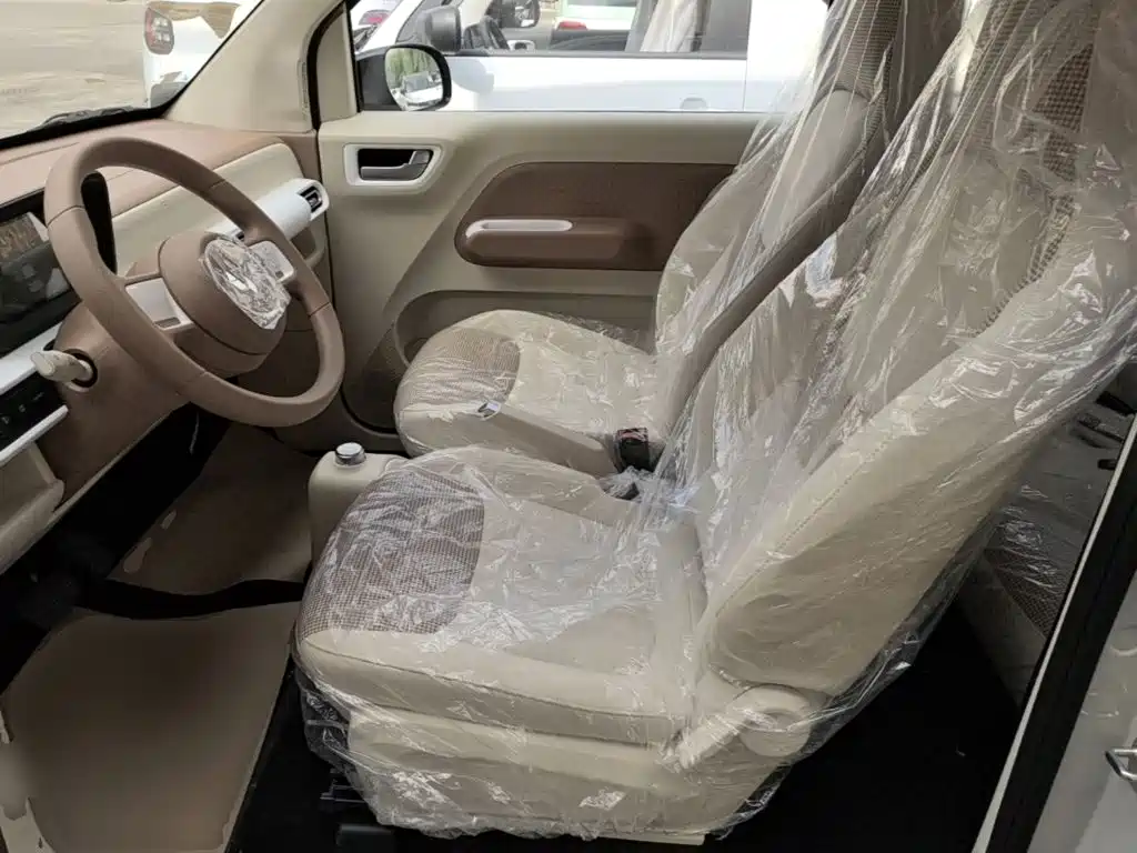 Wuling MINIEV — миниатюра 15