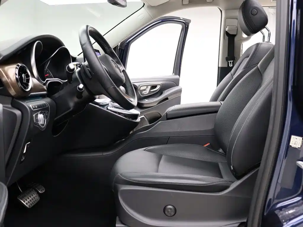 Mercedes-Benz V-Class — миниатюра 2