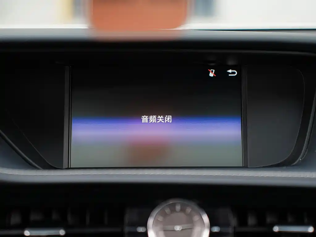Lexus ES — миниатюра 17