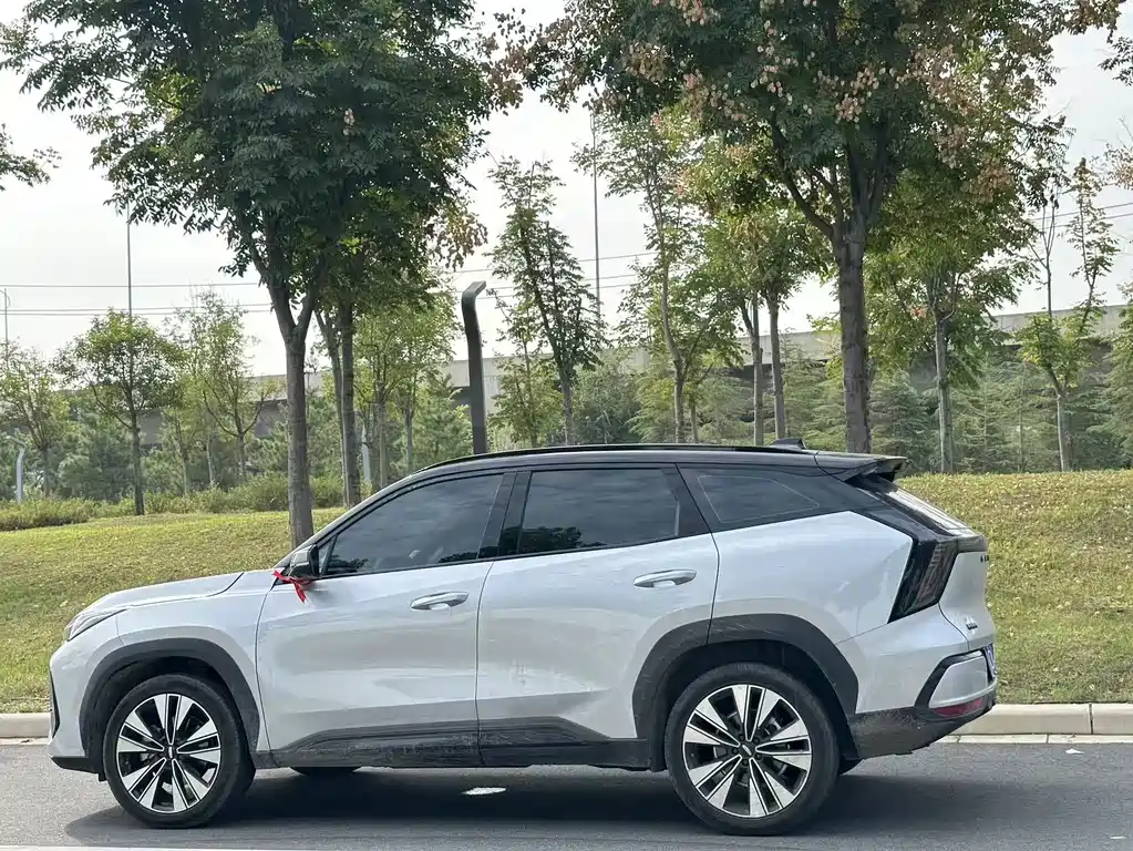 Geely Boyue L — миниатюра 3