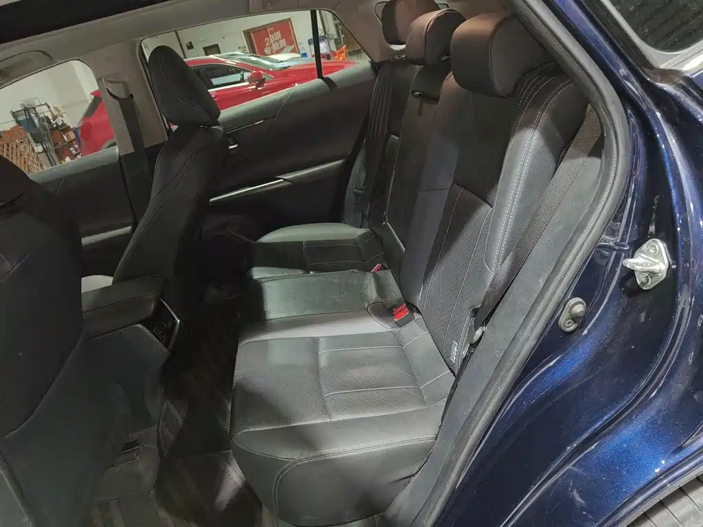 Toyota Harrier — миниатюра 12