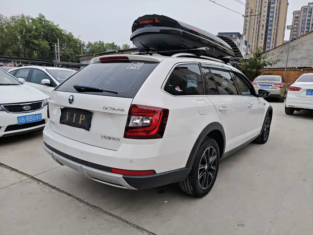 Skoda Octavia 2018 TSI230 DSG Luxury
