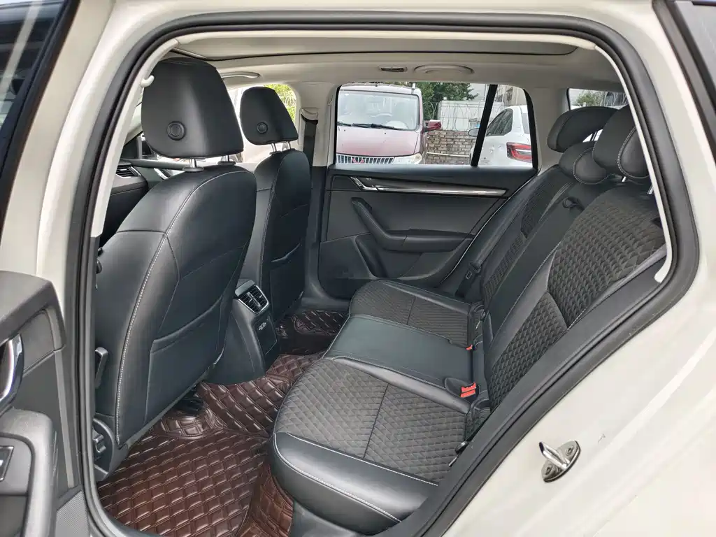 Skoda Octavia 2018 TSI230 DSG Luxury