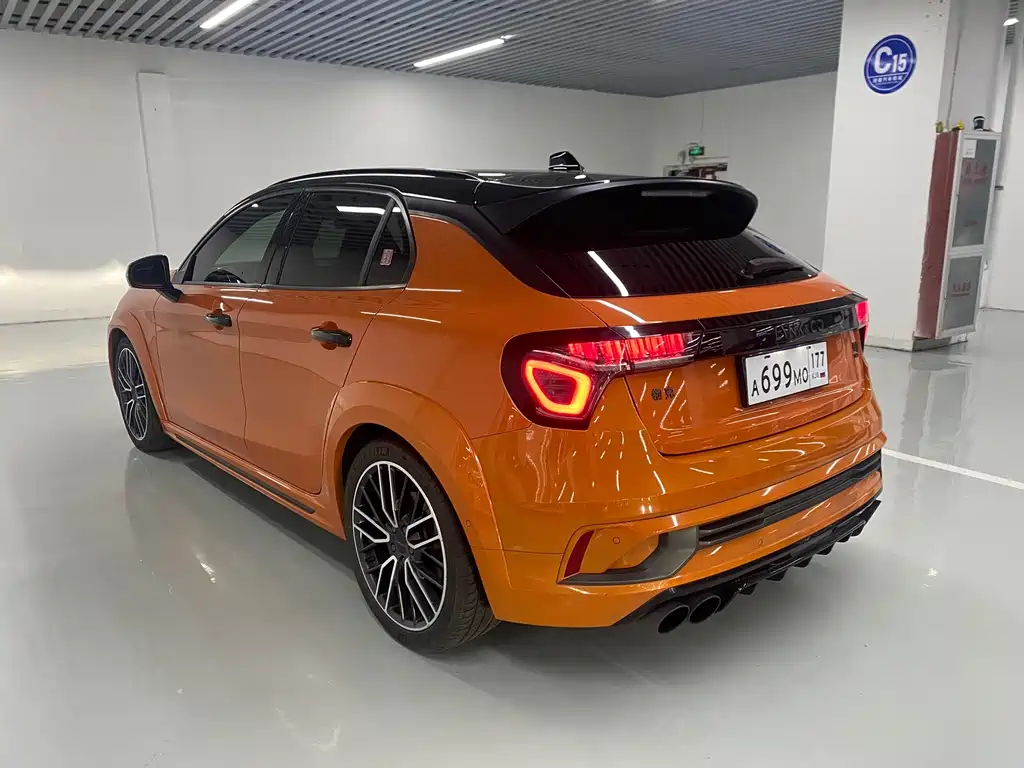 Lynk & Co 02 Hatchback — миниатюра 7