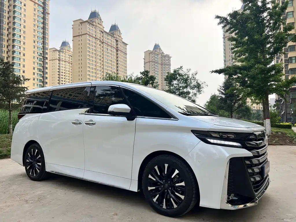 Toyota Vellfire 2025 2.5L Executive