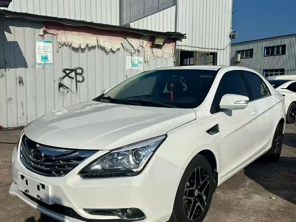 BYD G5