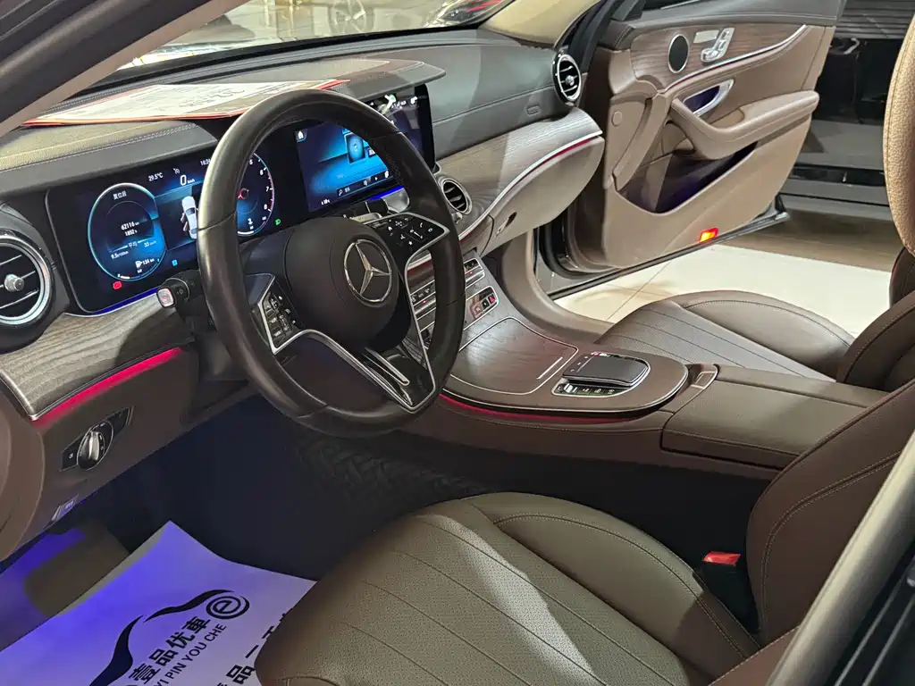MERCEDES-BENZ E CLASS
