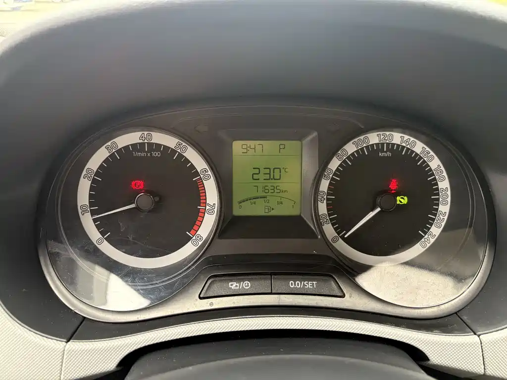 Skoda Fabia — миниатюра 15