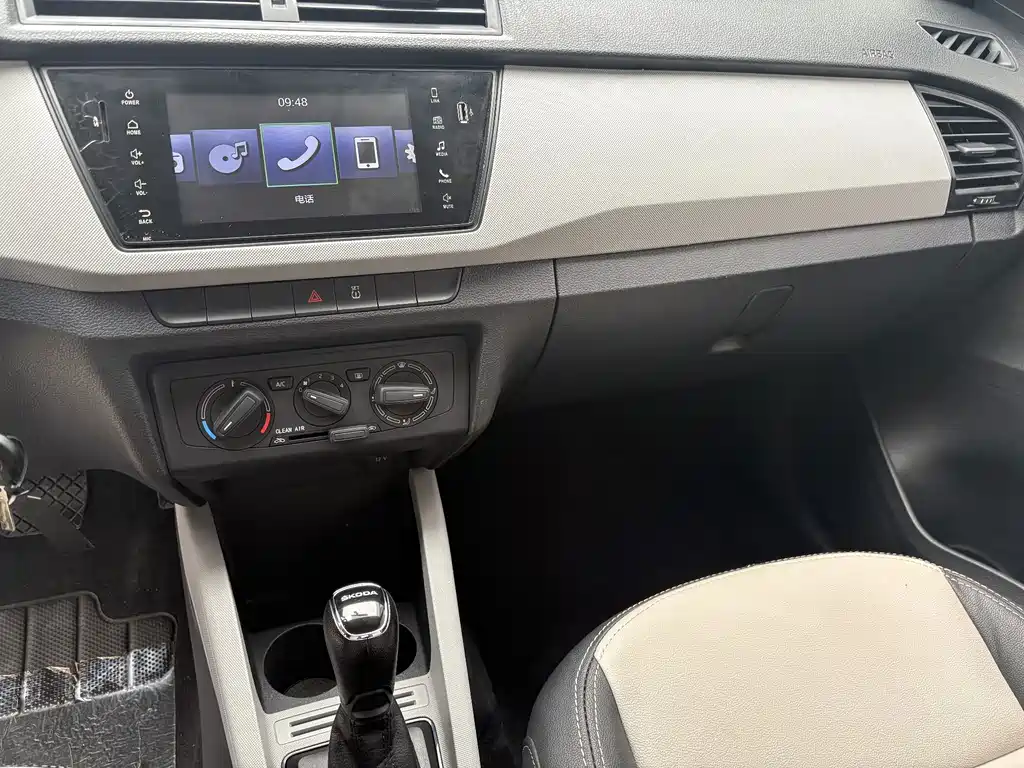 Skoda Fabia — миниатюра 19