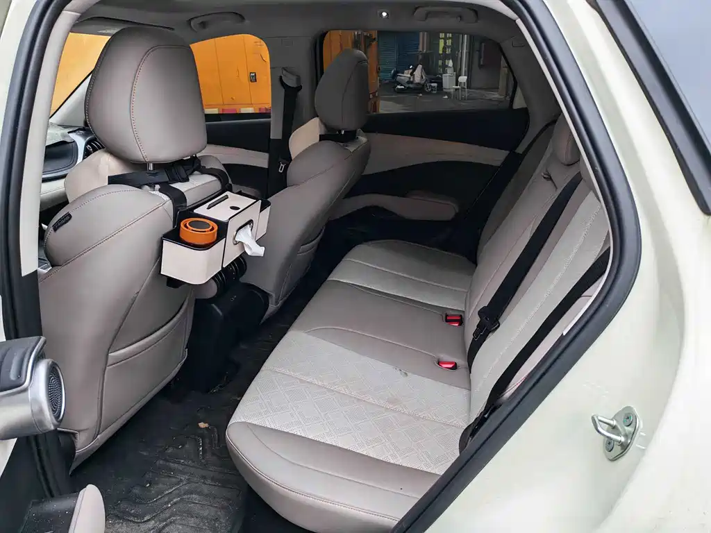 BYD Yuan Plus — миниатюра 6