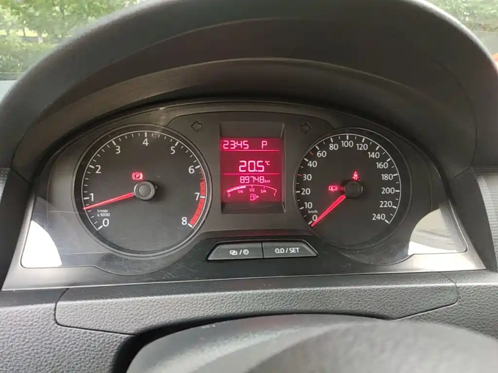 Volkswagen Santana — миниатюра 12