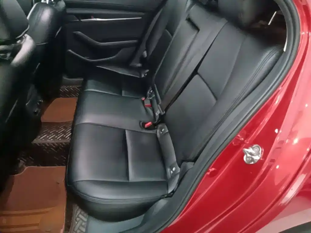 Mazda 3 Axela — миниатюра 17