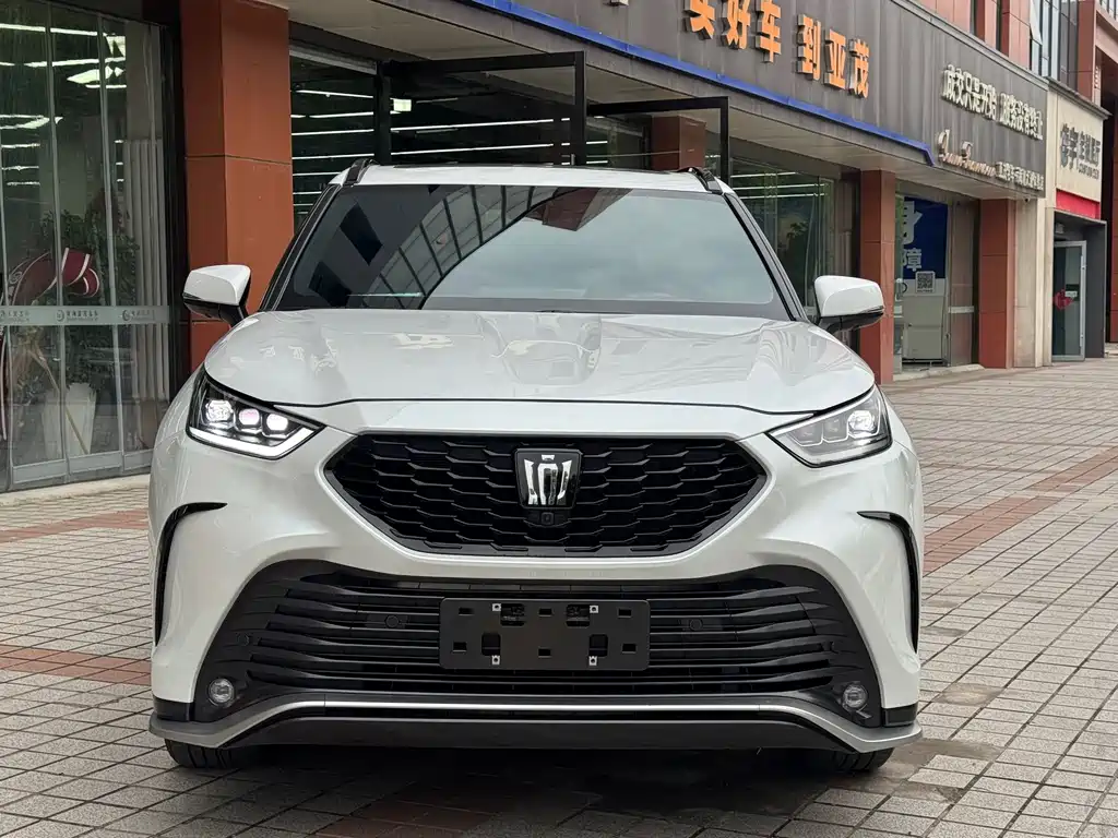 Toyota Crown Kluger — миниатюра 2