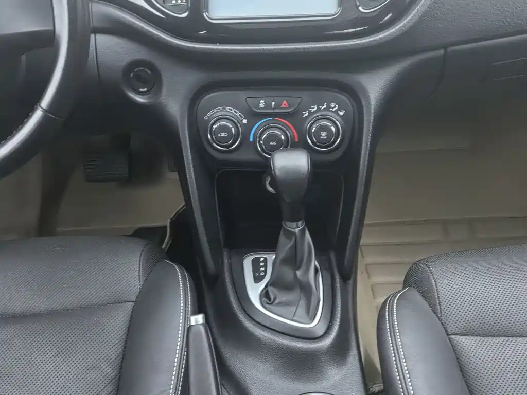 Fiat Viaggio — миниатюра 14