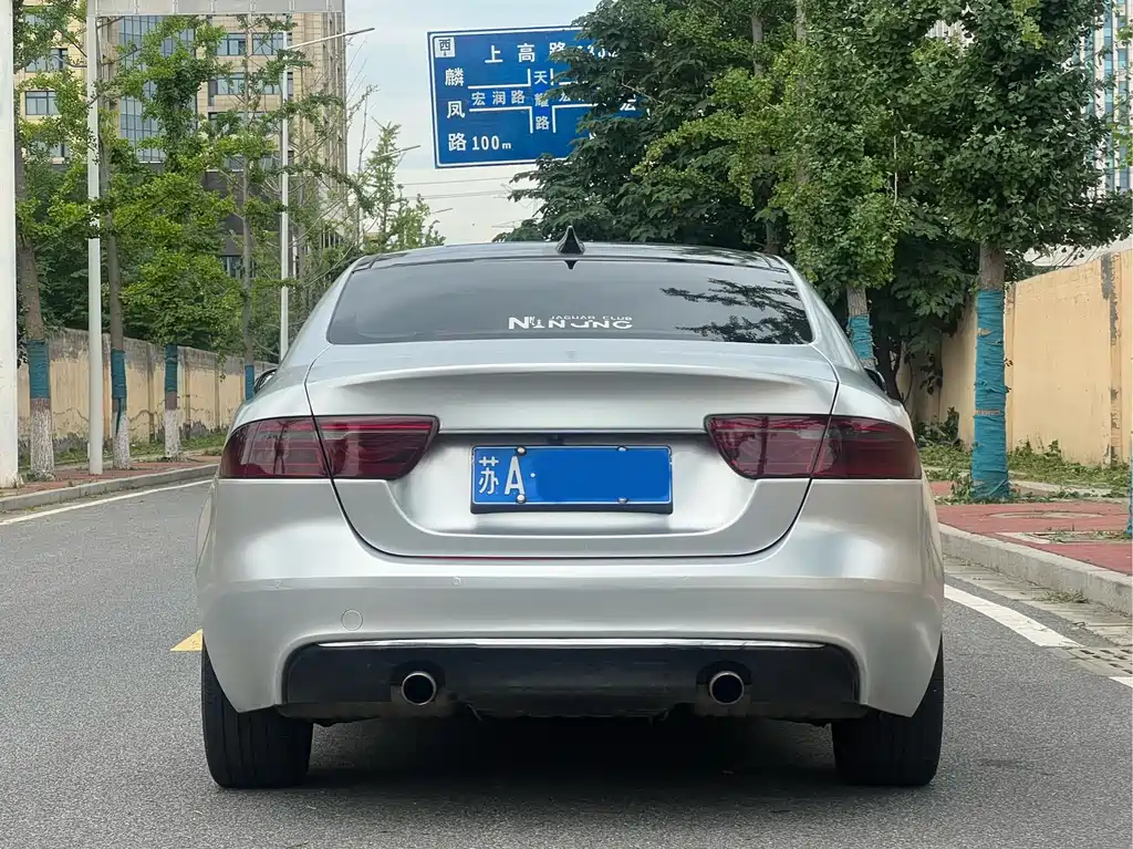 Jaguar XEL — миниатюра 4