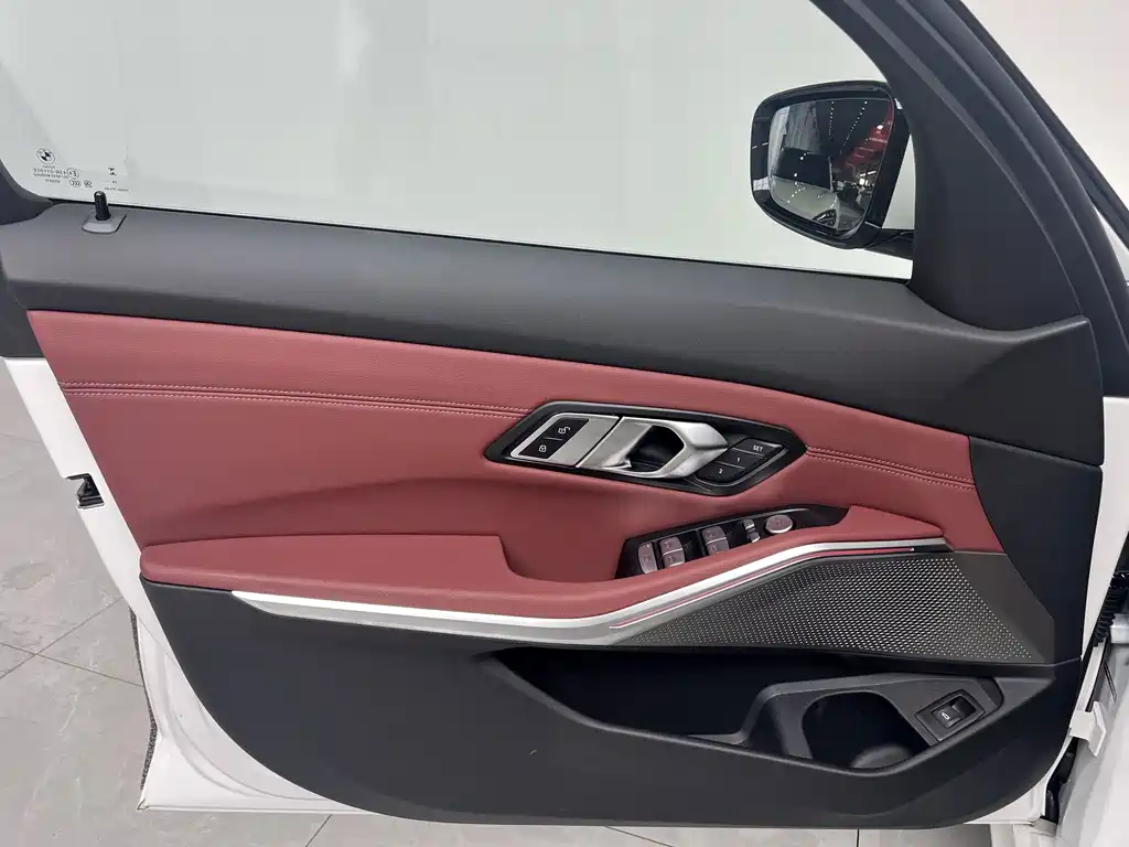 BMW 3 Series — миниатюра 9