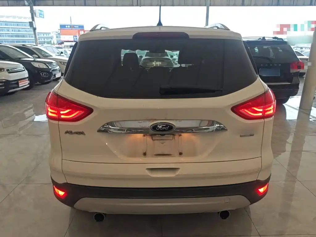 Ford Kuga — миниатюра 6