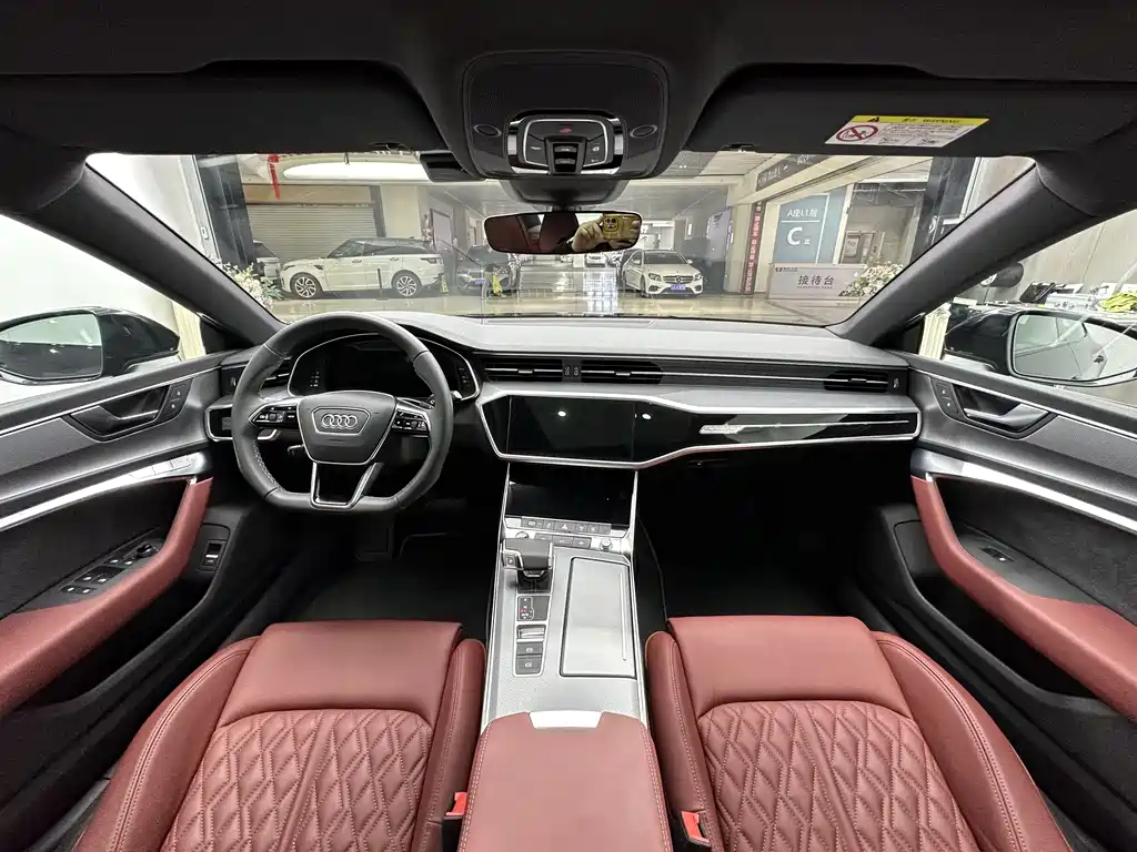 Audi A7L 2024 45 TFSI quattro